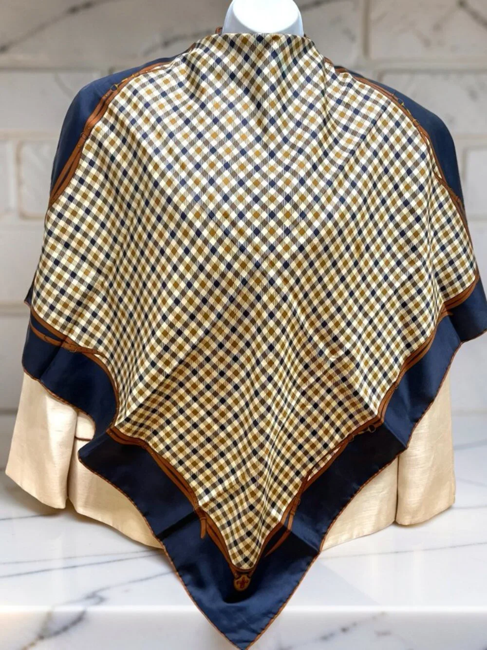 100% Silk 30